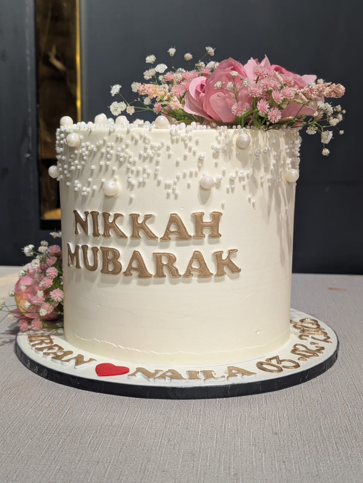 Customized Cakes for birthdays, Special Occasions i.e Wedding, Engagement, Nikkah, Hujj, Umra, Eid, Happy New year etc.h